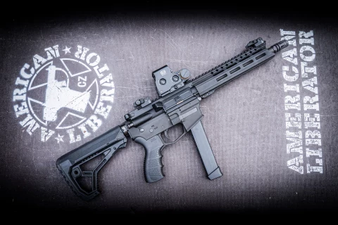 Samonabíjecí puška LUVO-15 MGL M-Lock, 10,5"